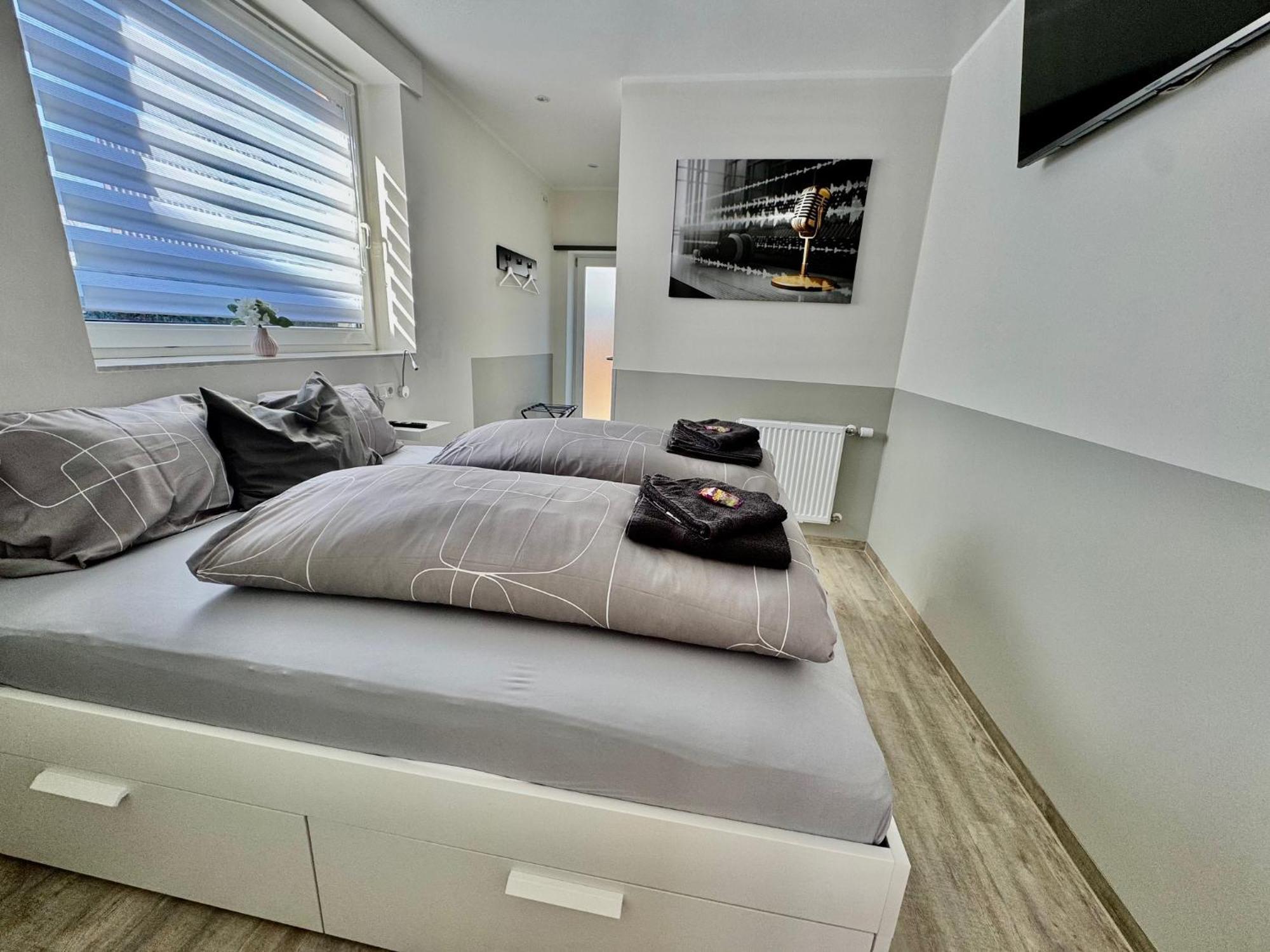 Gaestezimmer Beate Und Ferienwohnung Rheda Wiedenbrueck Exterior photo